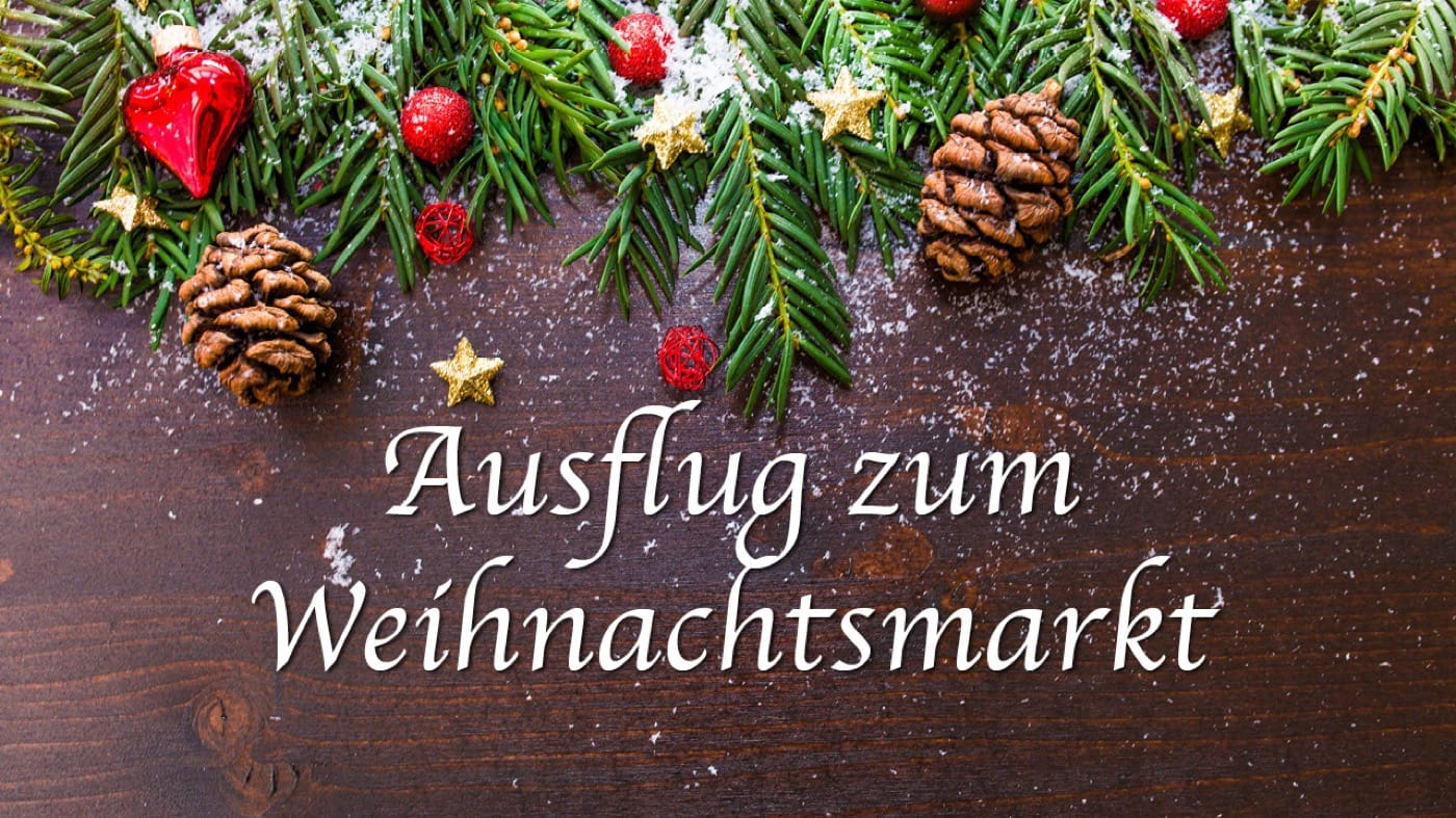 Stillleben mit weihnachtlicher Dekoration, darunter steht 